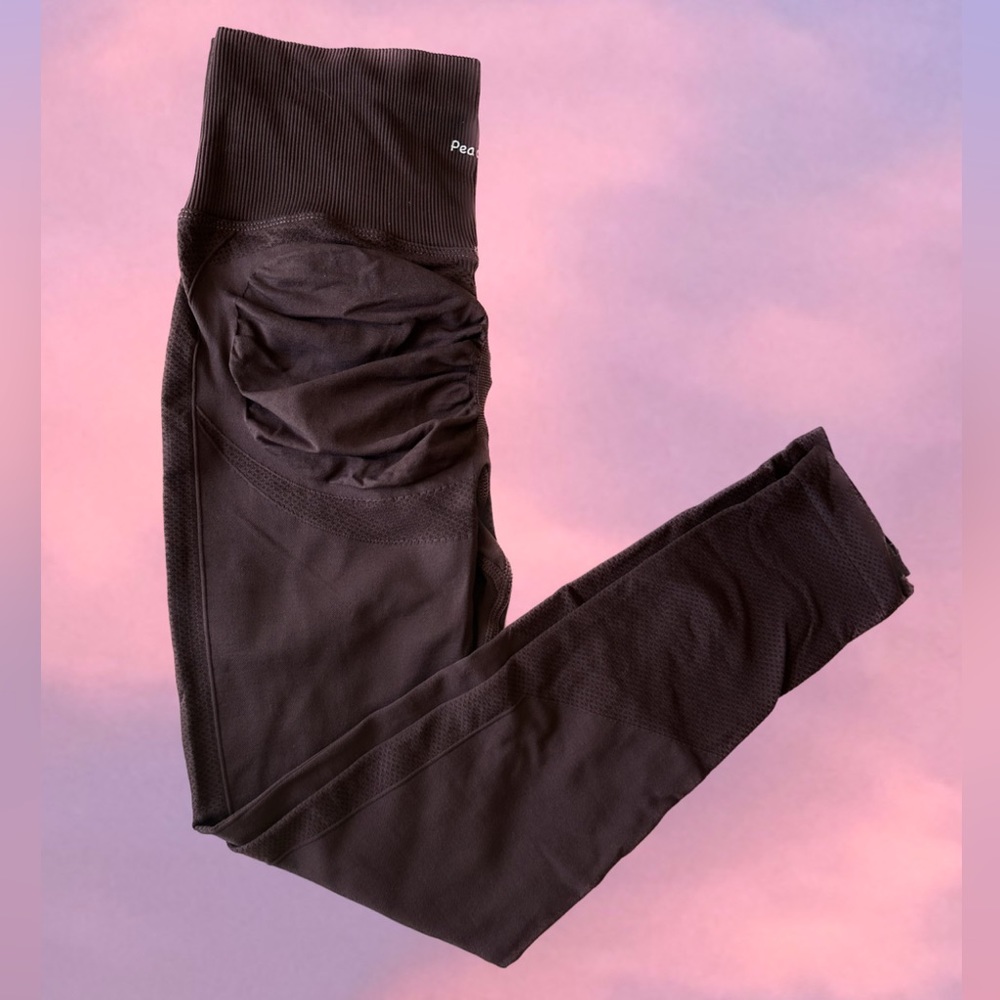 Peachy Bunz Brown Leggings Size Medium